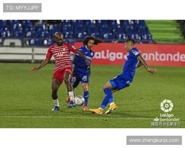 布兰与罗森博格的精彩对决谁将胜出揭晓赛季新篇章