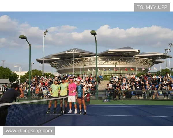 南京网球队与成都网球队赛后复盘探讨精彩配合与战术分析